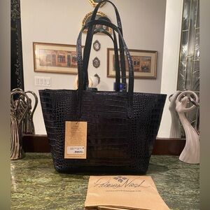 Patricia Nash leather purse